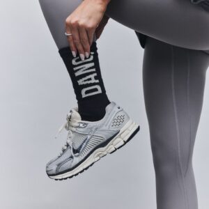 DANG Crew Socks Black